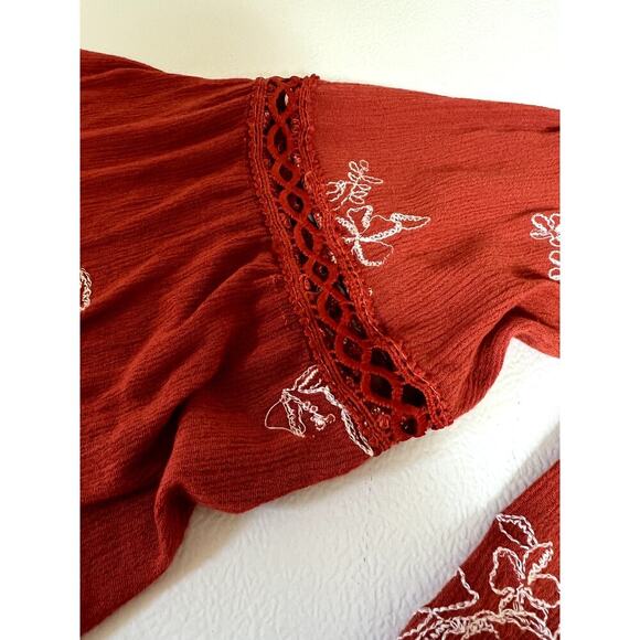 Blushing Heart, rust open shoulder, bell sleeve halter top, women's size M - Picture 5 of 8